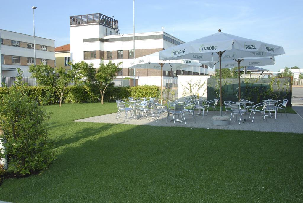 Groane Hotel Residence Cesano Maderno Eksteriør bilde