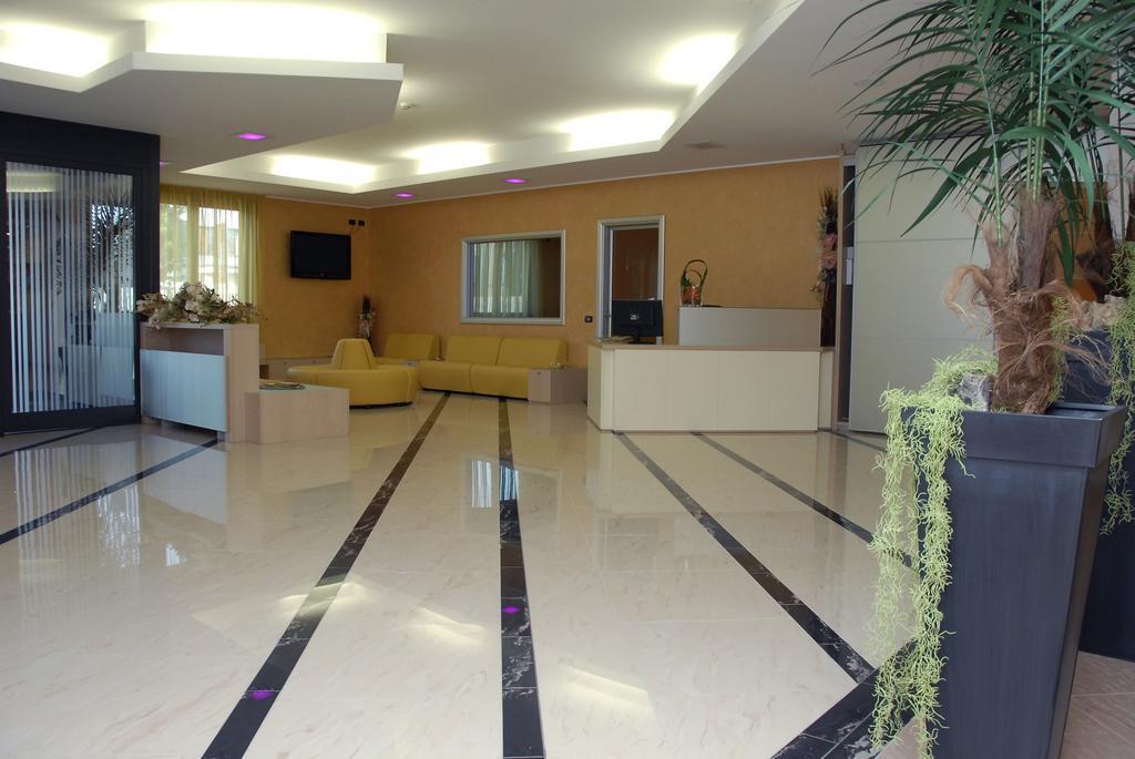 Groane Hotel Residence Cesano Maderno Eksteriør bilde